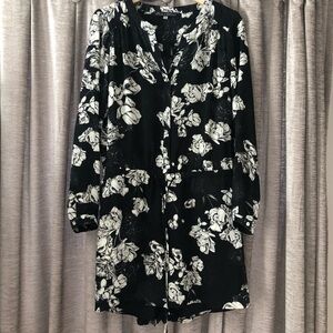 Rose & Olive Black & Cream Floral Long Sleeve Tie Waist Romper Size Small